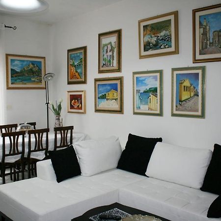 Camere Centro Кальяри Экстерьер фото